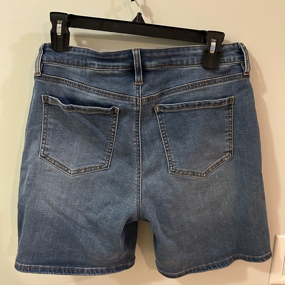 Jean Shorts - Picture 2 of 3